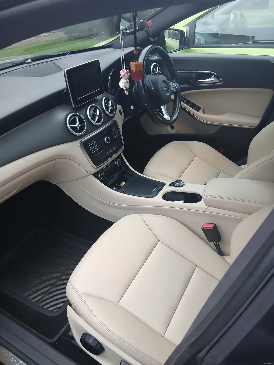 Mercedes-Benz CLA 2015 - Image 1