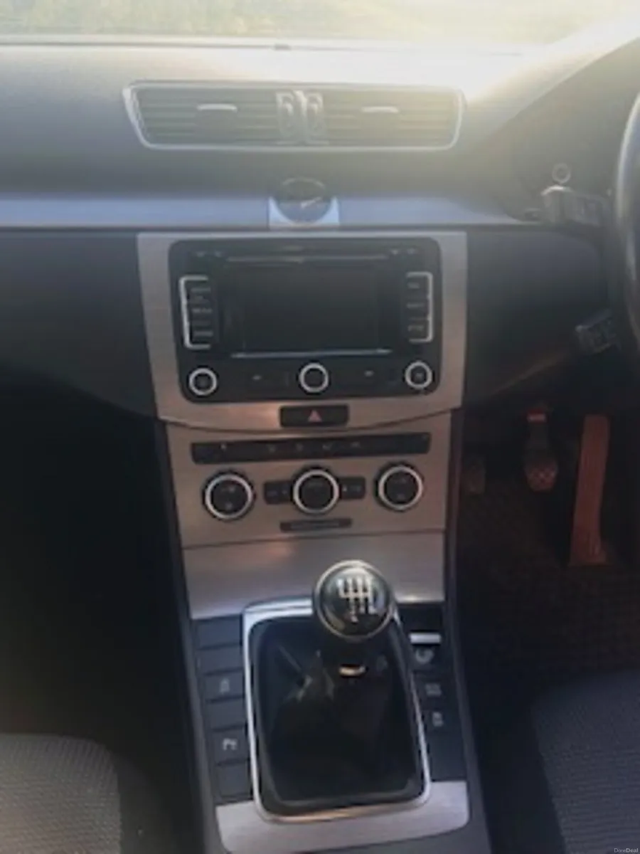 Volkswagen Passat 2013 - Image 4