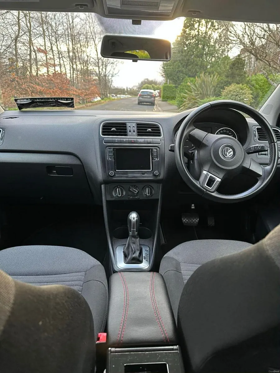 Volkswagen Polo 2013 - Image 2