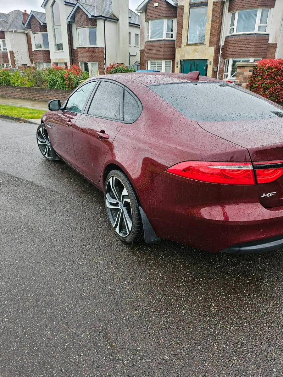 Jaguar xf portfolio - Image 4