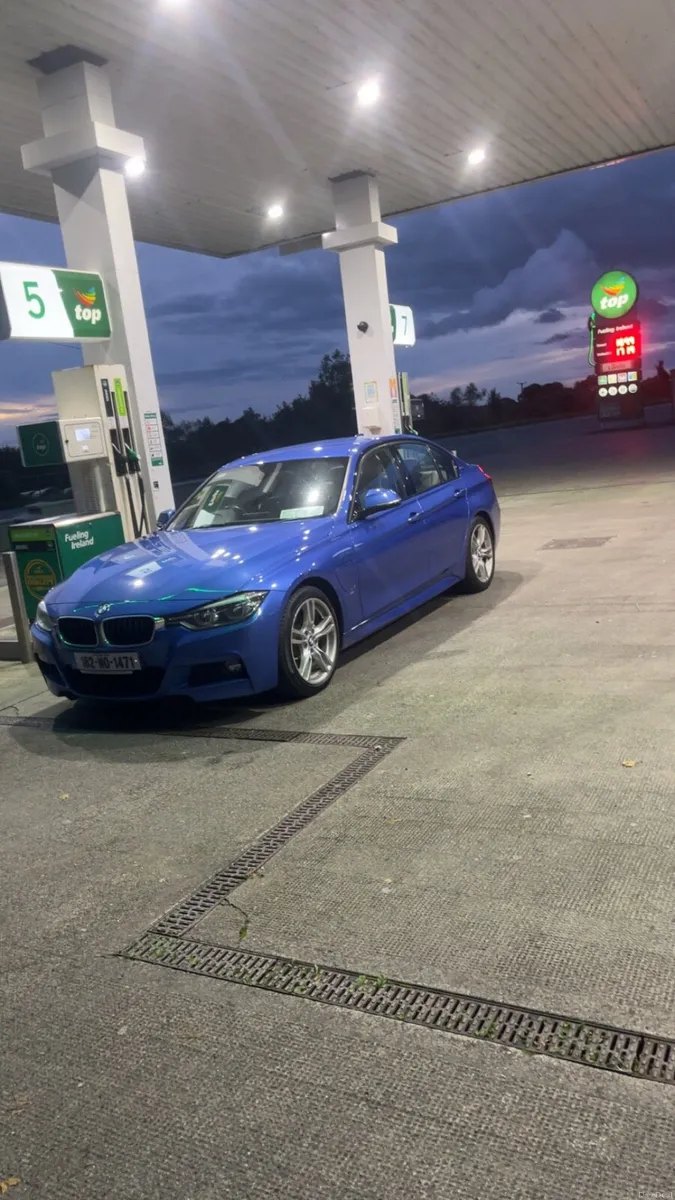 BMW 330e - Image 2