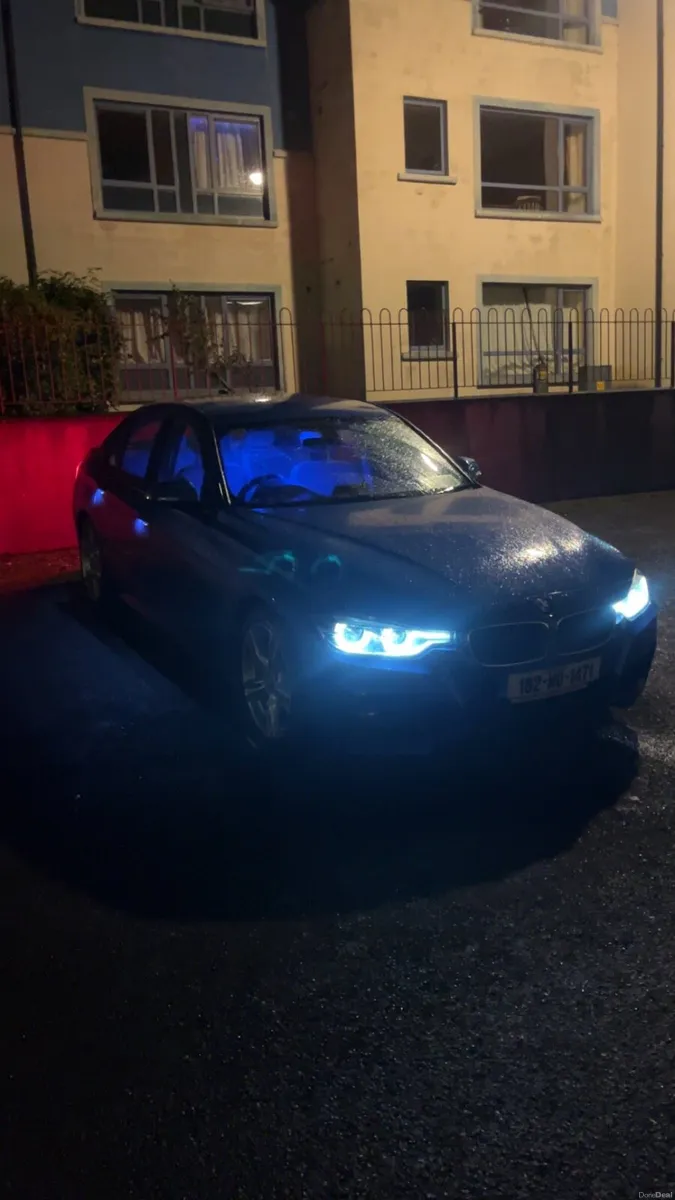 BMW 330e - Image 3