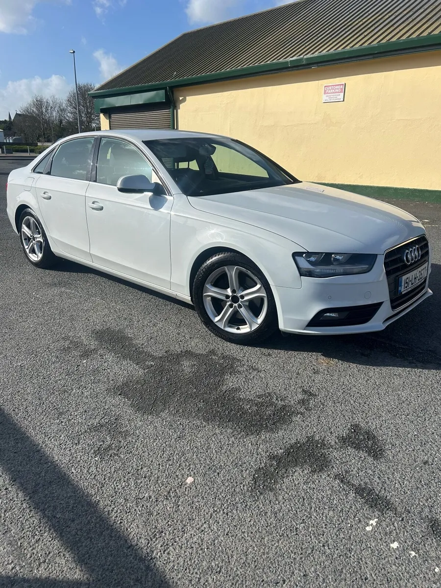 Audi A4 2015 - Image 4