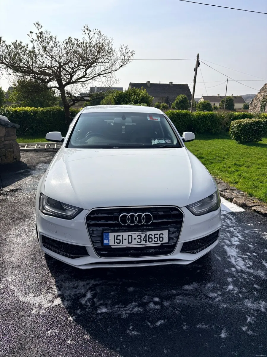 Audi A4 2015 - Image 2