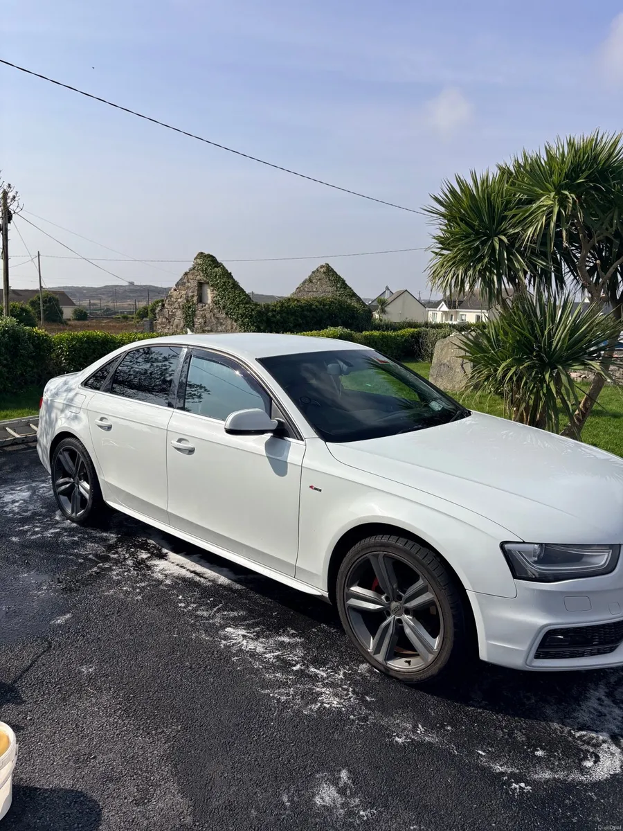 Audi A4 2015 - Image 3