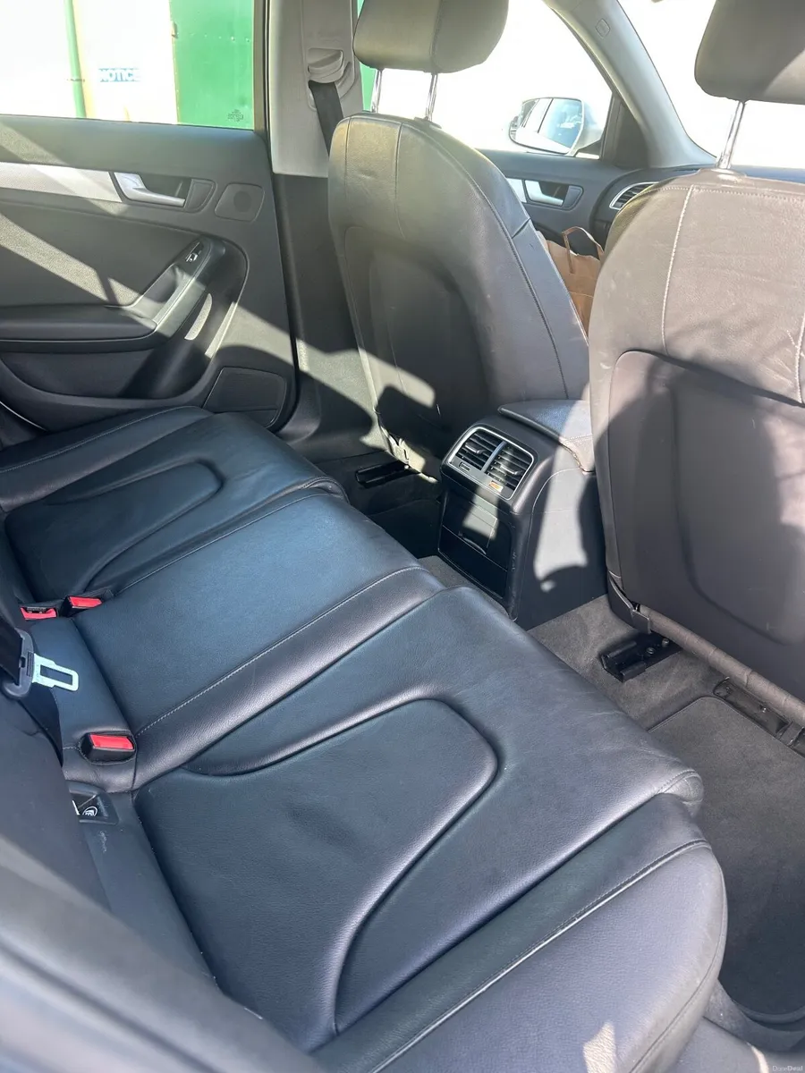 Audi A4 2015 - Image 6