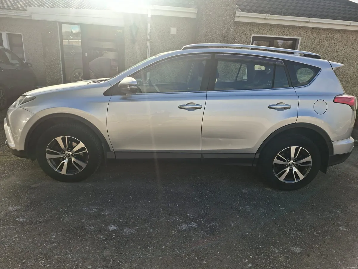 Toyota Rav4 Luna sport - Image 4