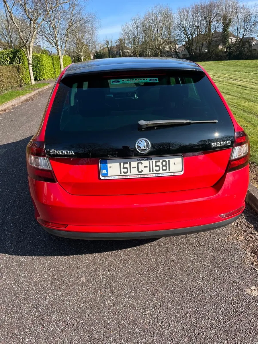 Skoda Rapid 2015 - Image 2