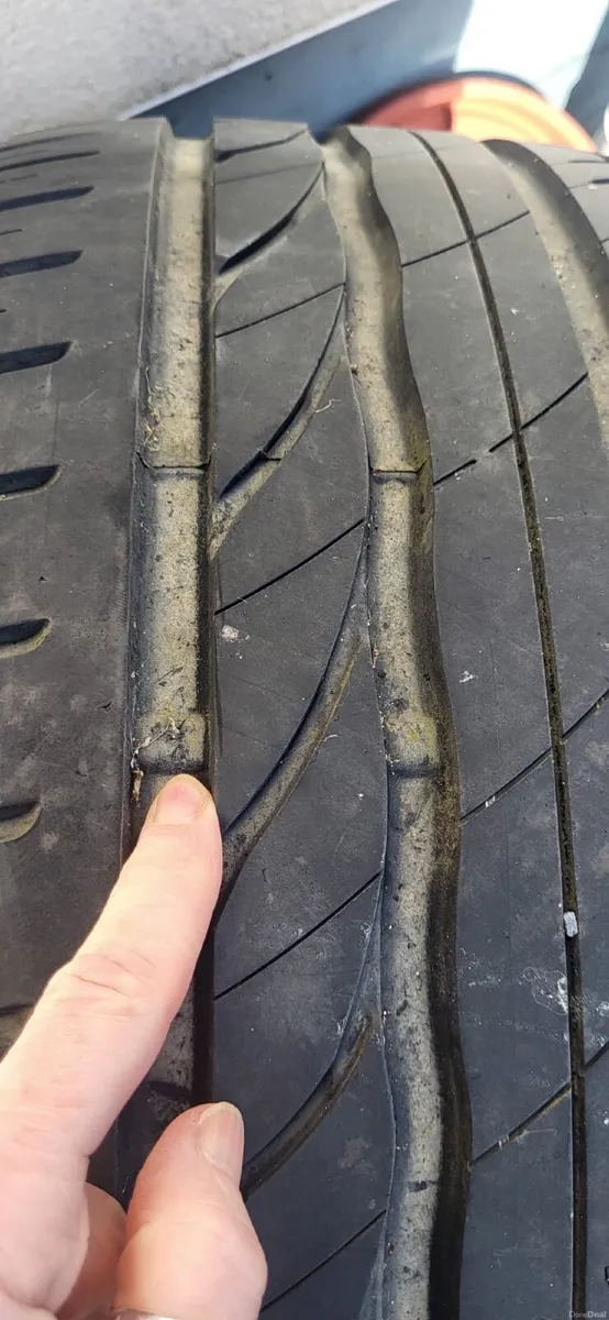 BMW 5-Series 2015 - Image 2