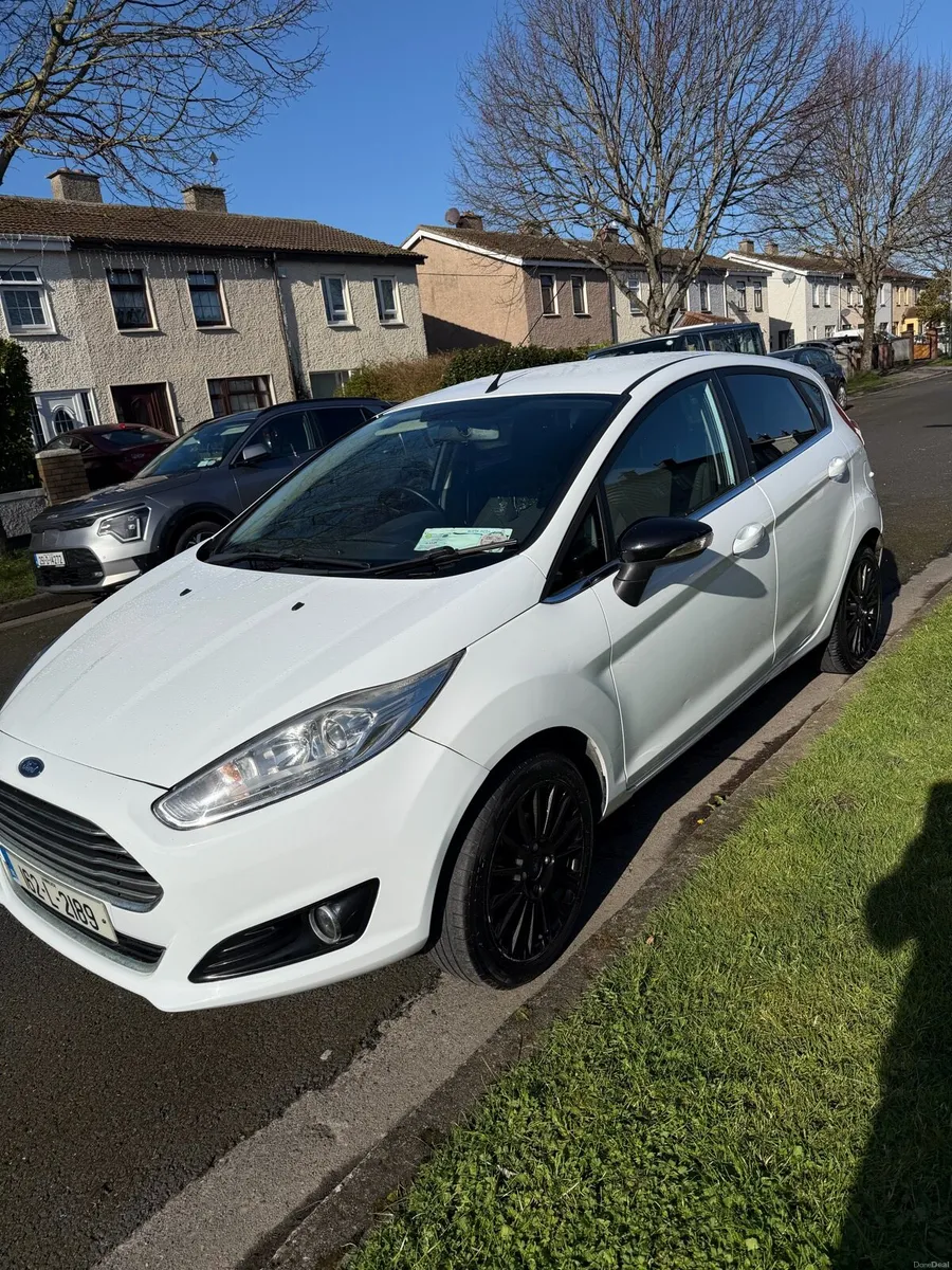 Ford fiesta - Image 2