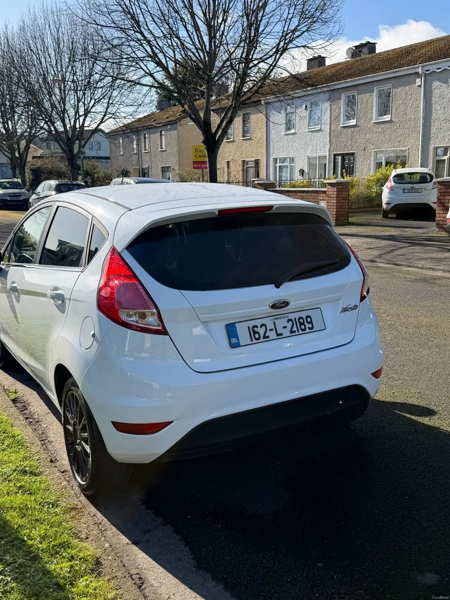 Ford fiesta - Image 3