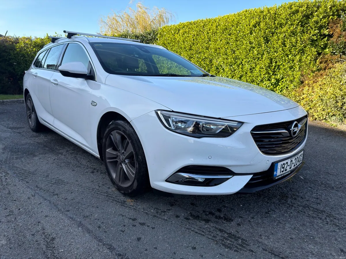 192 Opel Insignia 1.6 - Image 1