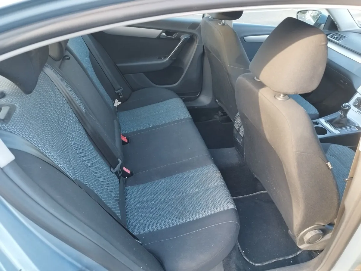 Volkswagen Passat 2014 - Image 3