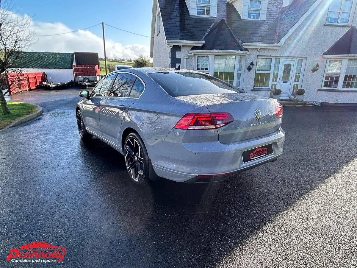2022 Volkswagen Passat SEL TDi - Image 3