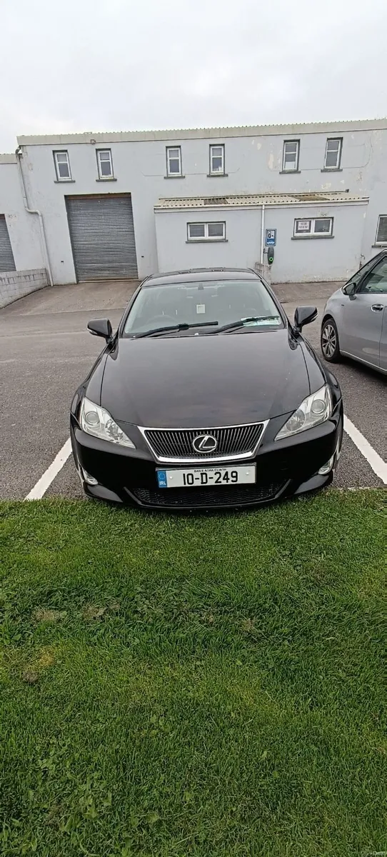 Lexus IS 2010 - Image 1