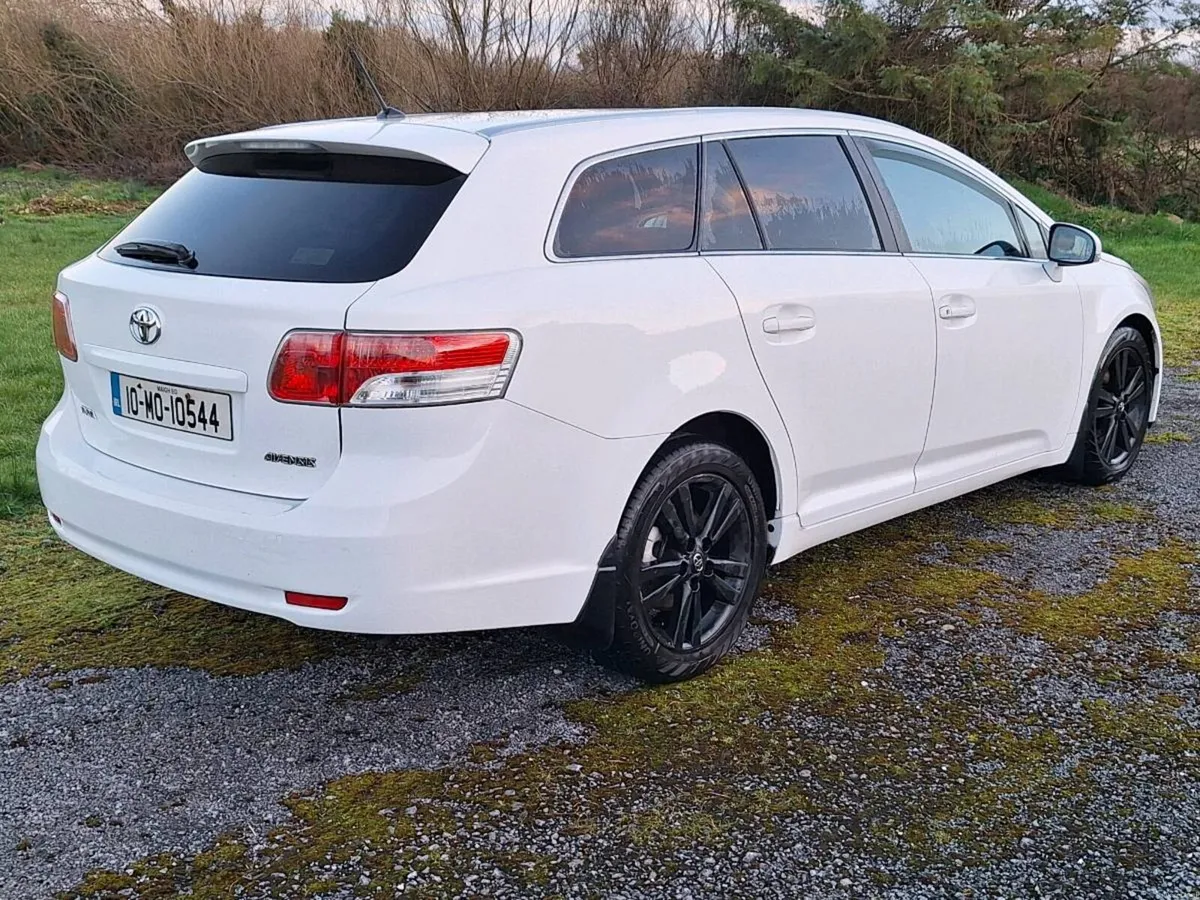 Toyota Avensis - Image 3