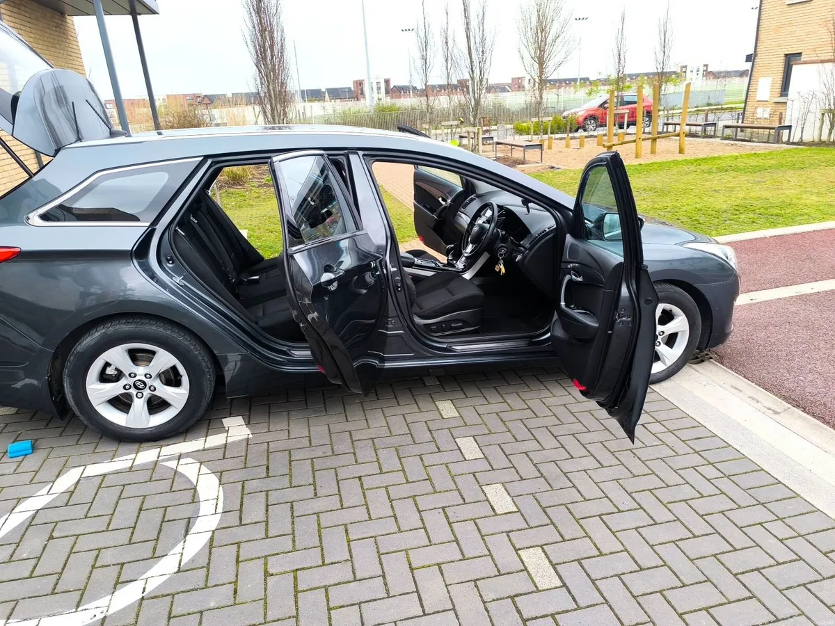 Hyundai i40 2012 - Image 4