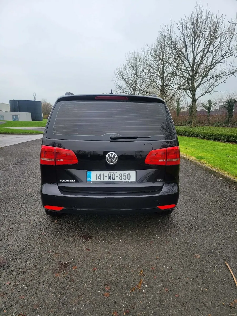 Volkswagen Touran 2014 1.6TDI AUTOMATIC - Image 4