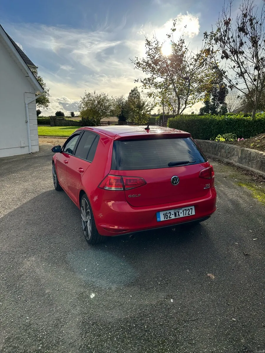 Volkswagen Golf MRK7 - Image 4