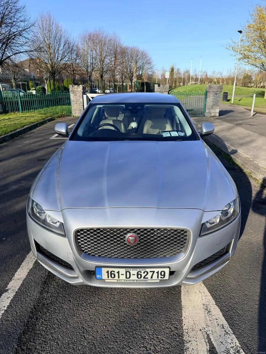 Jaguar XF - Image 1