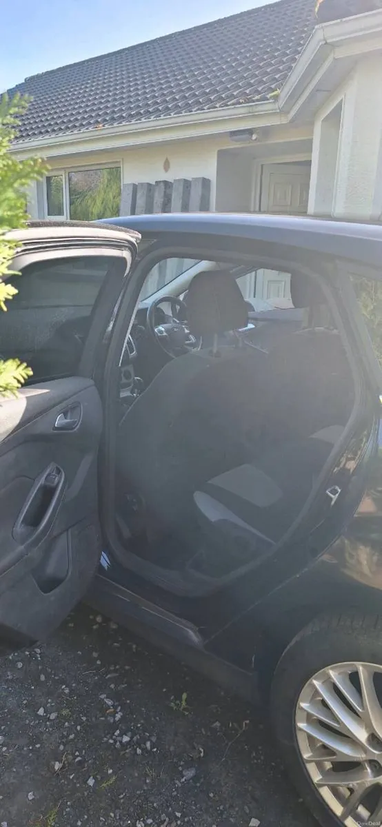 Ford focus - Image 4