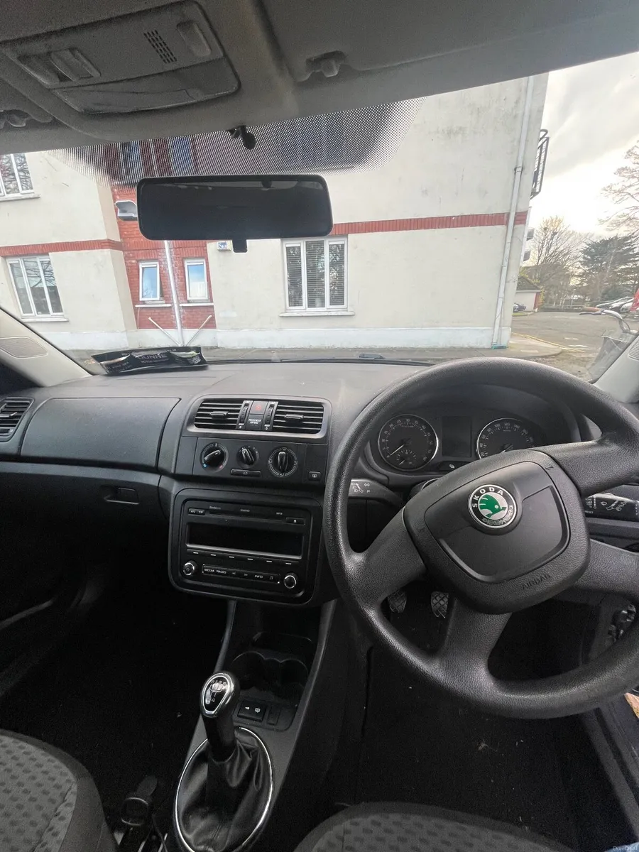 Skoda Fabia 2010 - Image 4