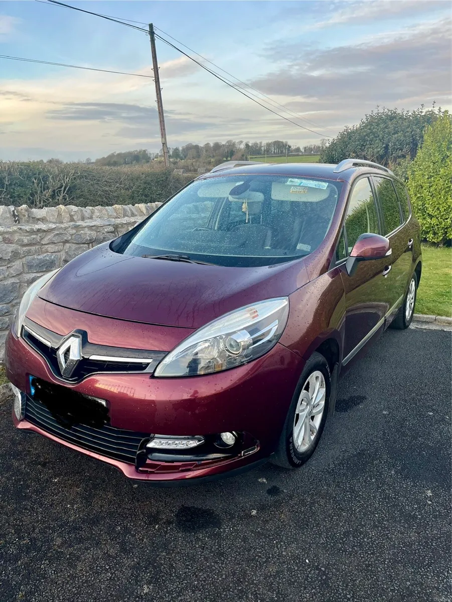 2015 Renault Scenic - Image 1
