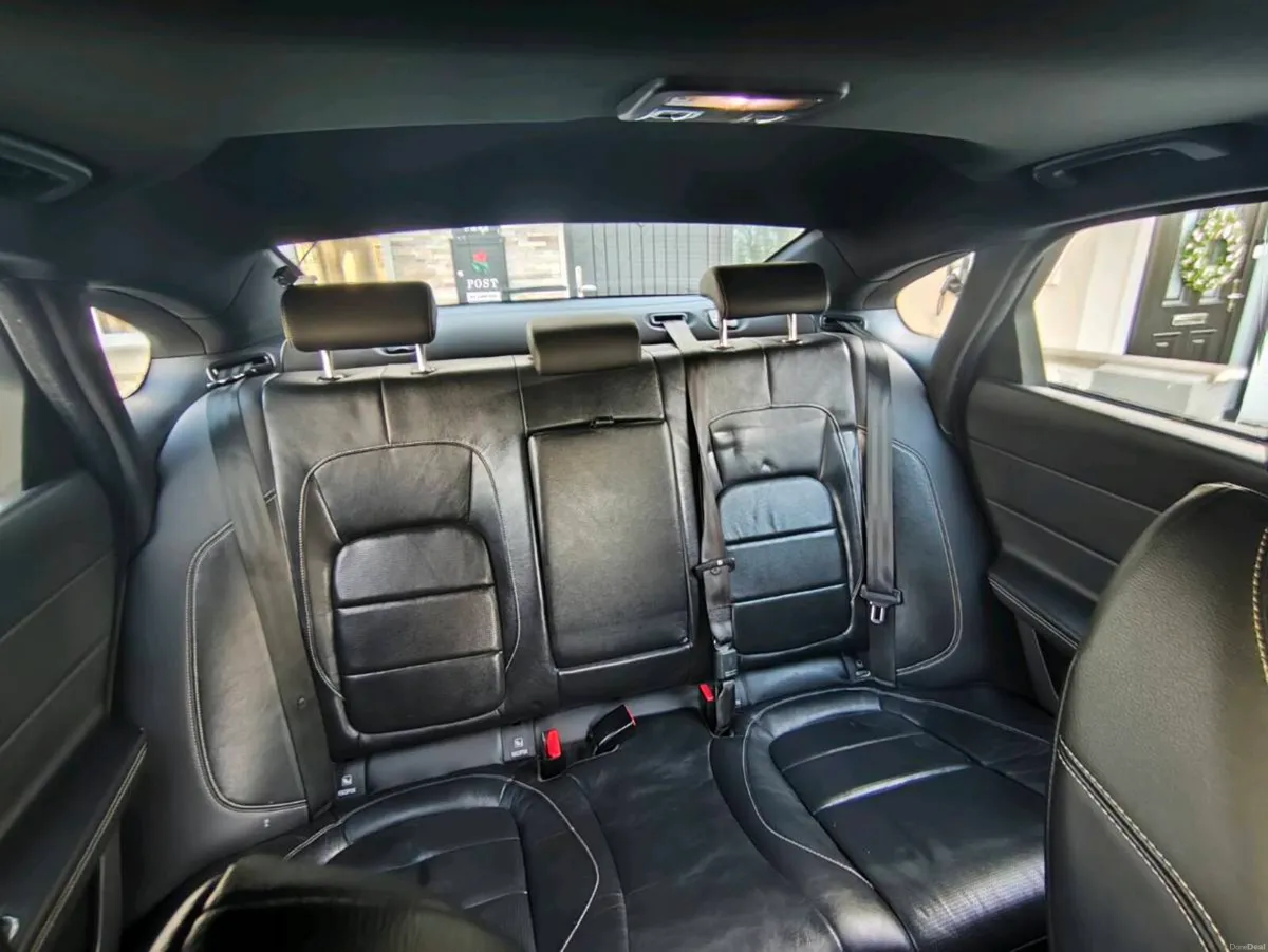 Jaguar XF 2017 R-Sport Automatic 2.0 (180hp). - Image 4