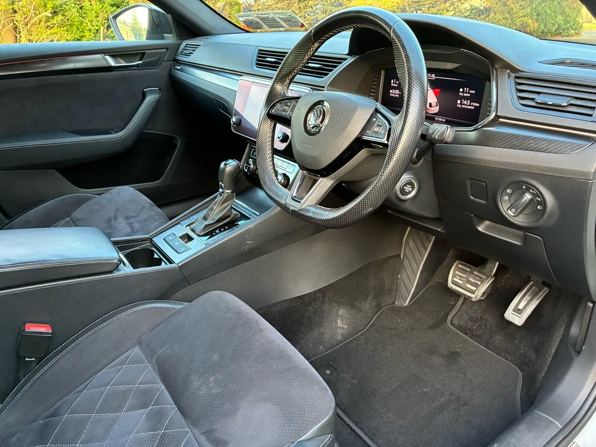 Skoda Superb - Image 4