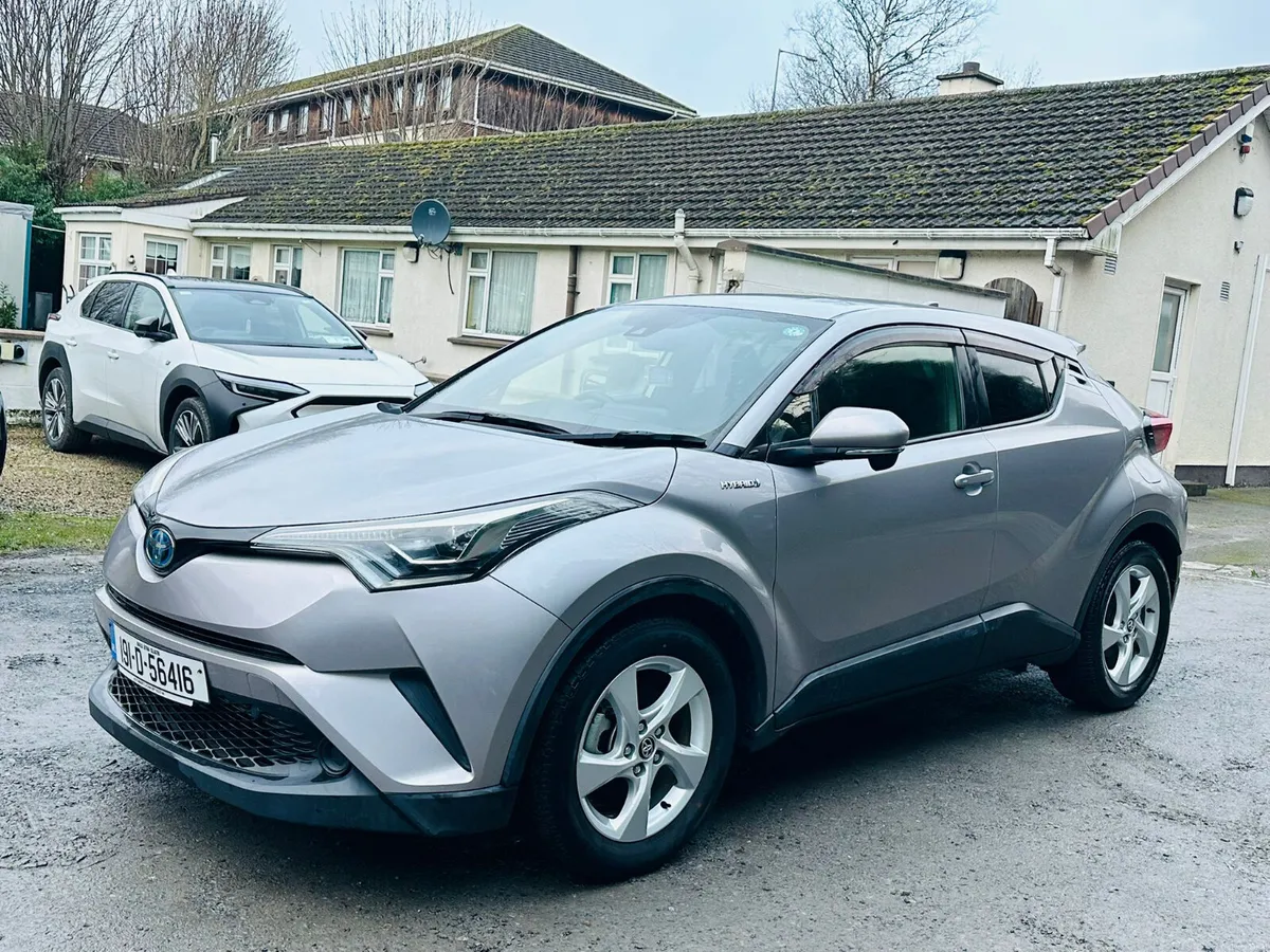 TOYOTA C-HR 2019  PETROL HYBRID  AUTOMATIC 🔥 - Image 3