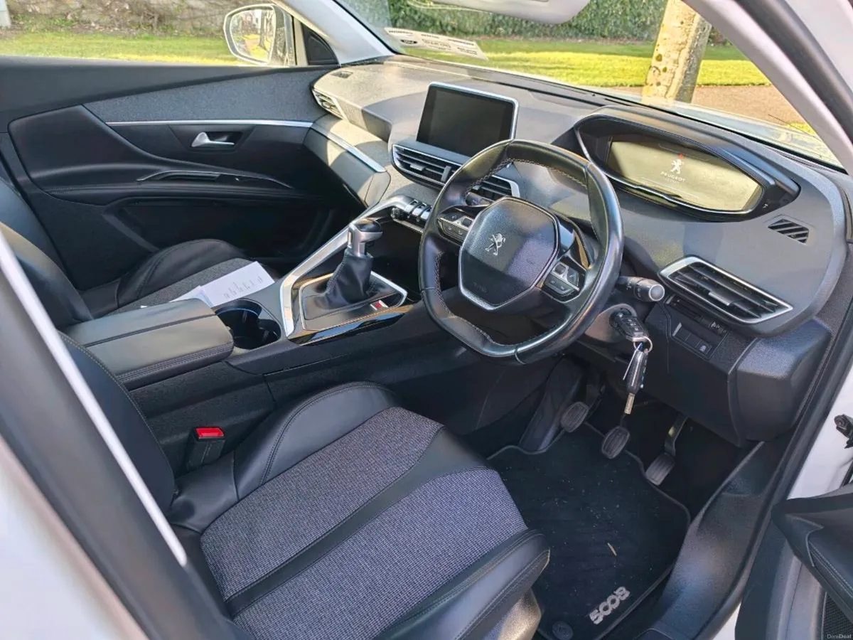 2019 Peugeot 5008 1.5 HDI - Image 4