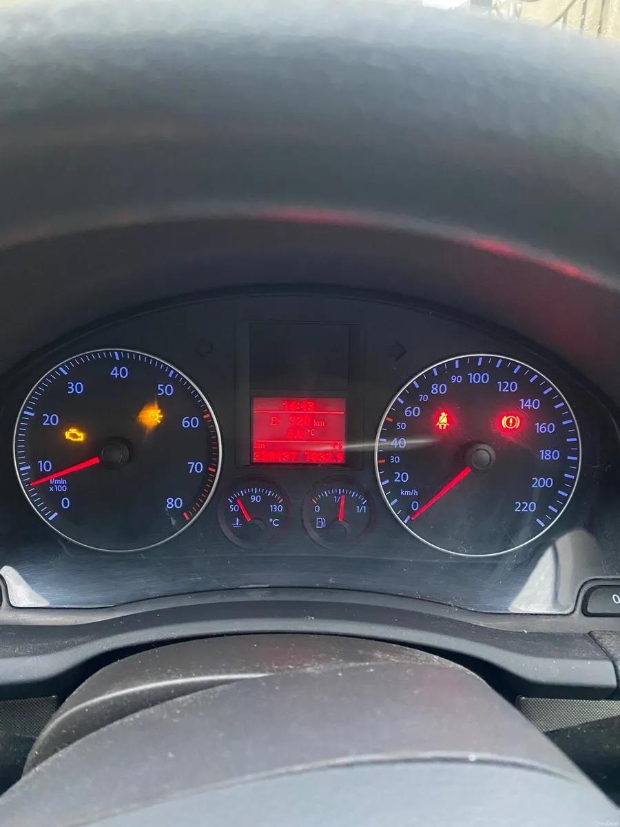 Volkswagen Golf 2005 - Image 3