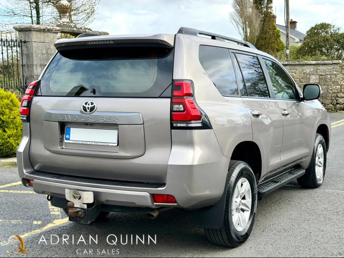 Toyota Land Cruiser 2.8 D4D LWB COMMERCIAL===€39,9 - Image 5