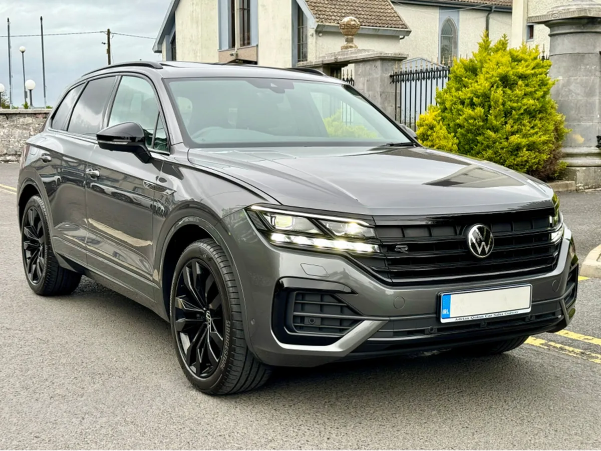 Volkswagen Touareg 3.0 TDI V6 286 BHP BLACK EDITIO - Image 3