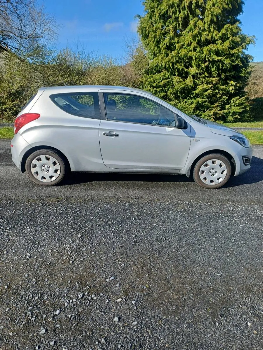 2014 Hyundai i20 - Image 6