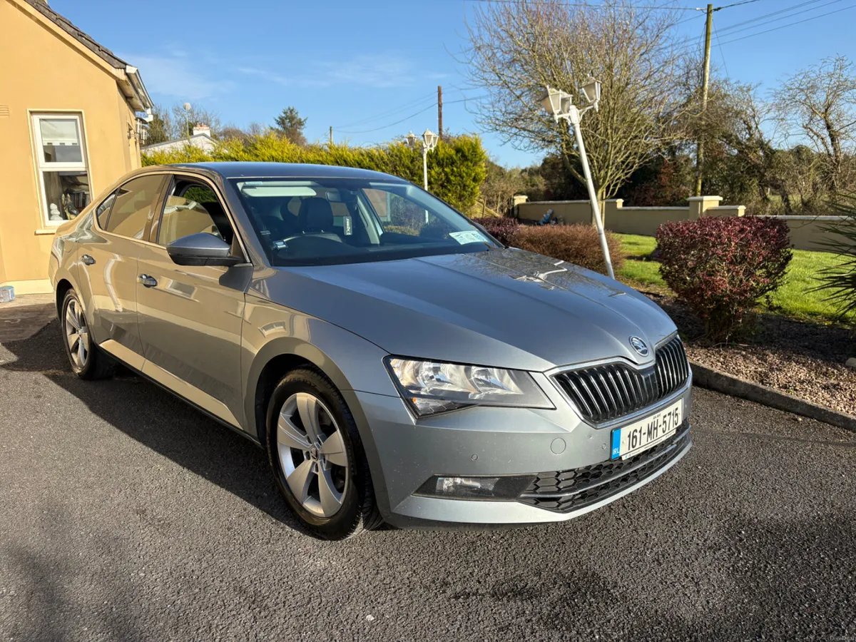 Skoda Superb 2.0tdi - Image 1