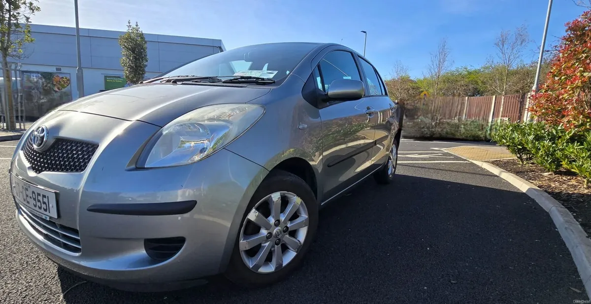 Toyota Yaris 2007 - Image 2
