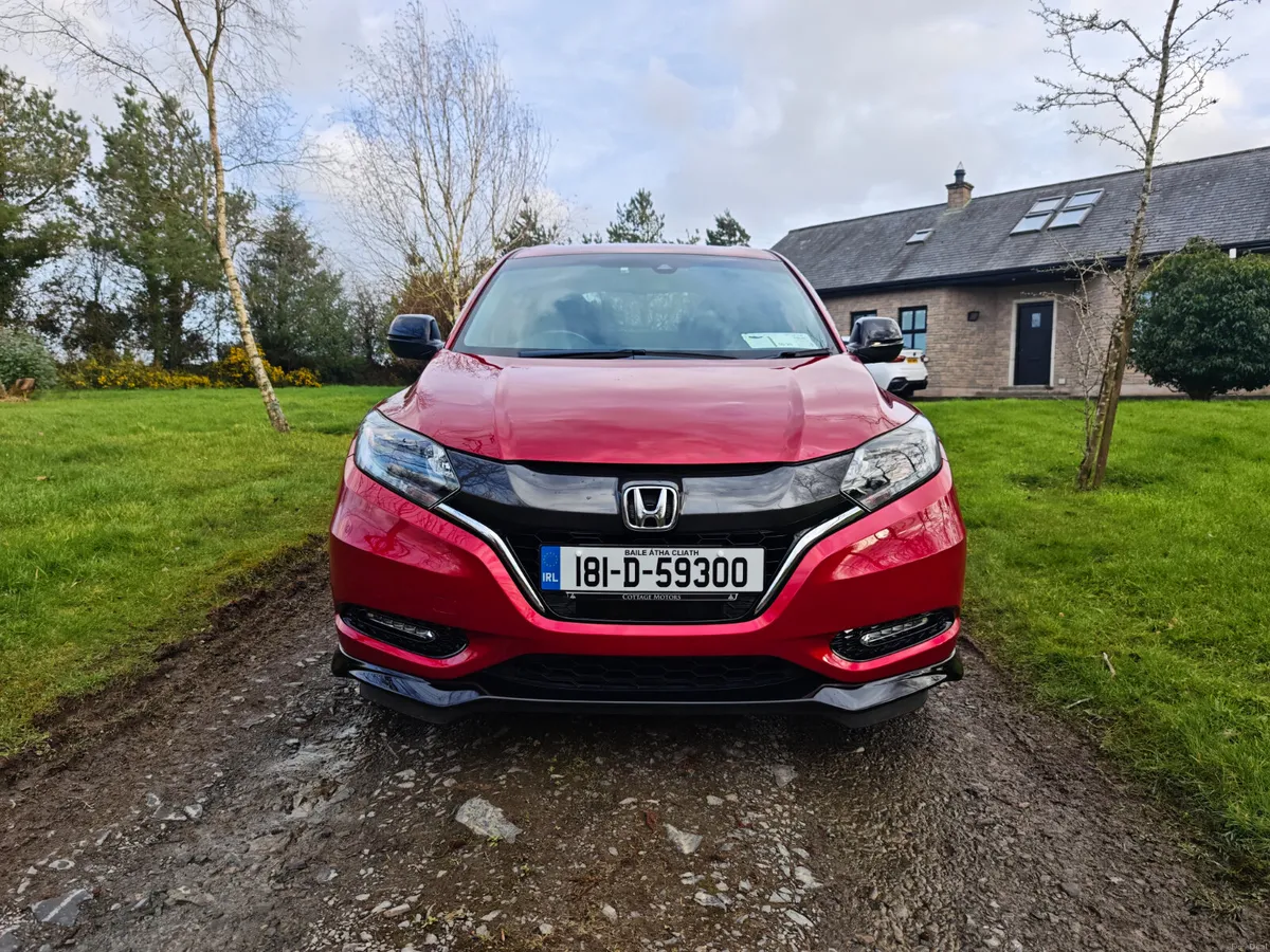 Honda Vezel  HYBRID RS EDITION  Low mileage - Image 3