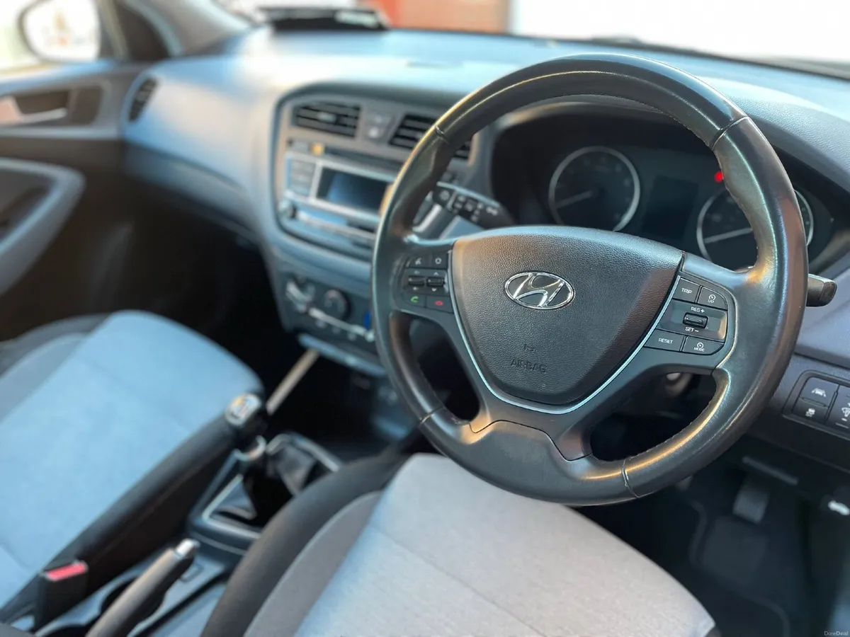Hyundai i20 2015 - Image 3