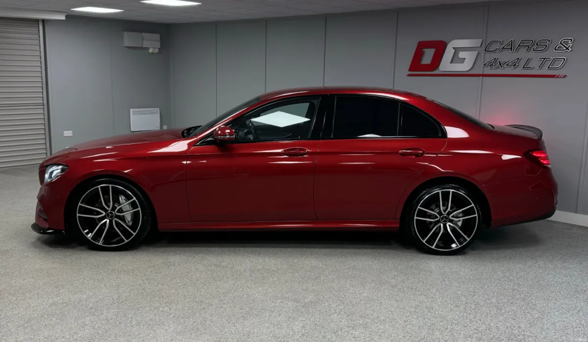 2017 Mercedes E220 D AMG Line Automatic - Image 4