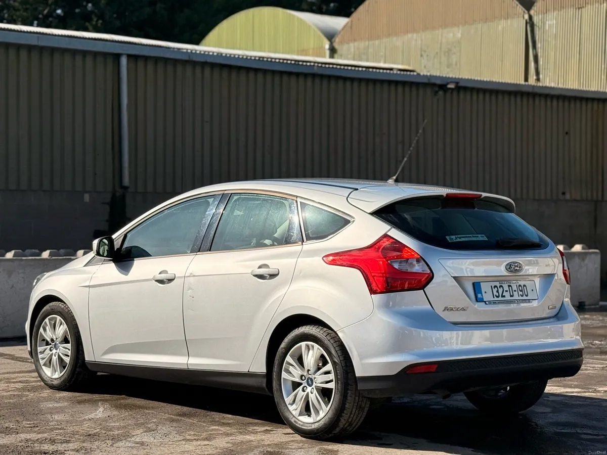 Ford Focus 2013 - Image 3
