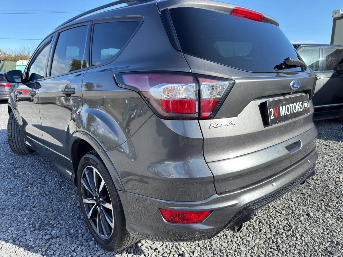 🔵 Ford Kuga 2.0 TDCI 150PS FWD 4DR ST-LINE - Image 4