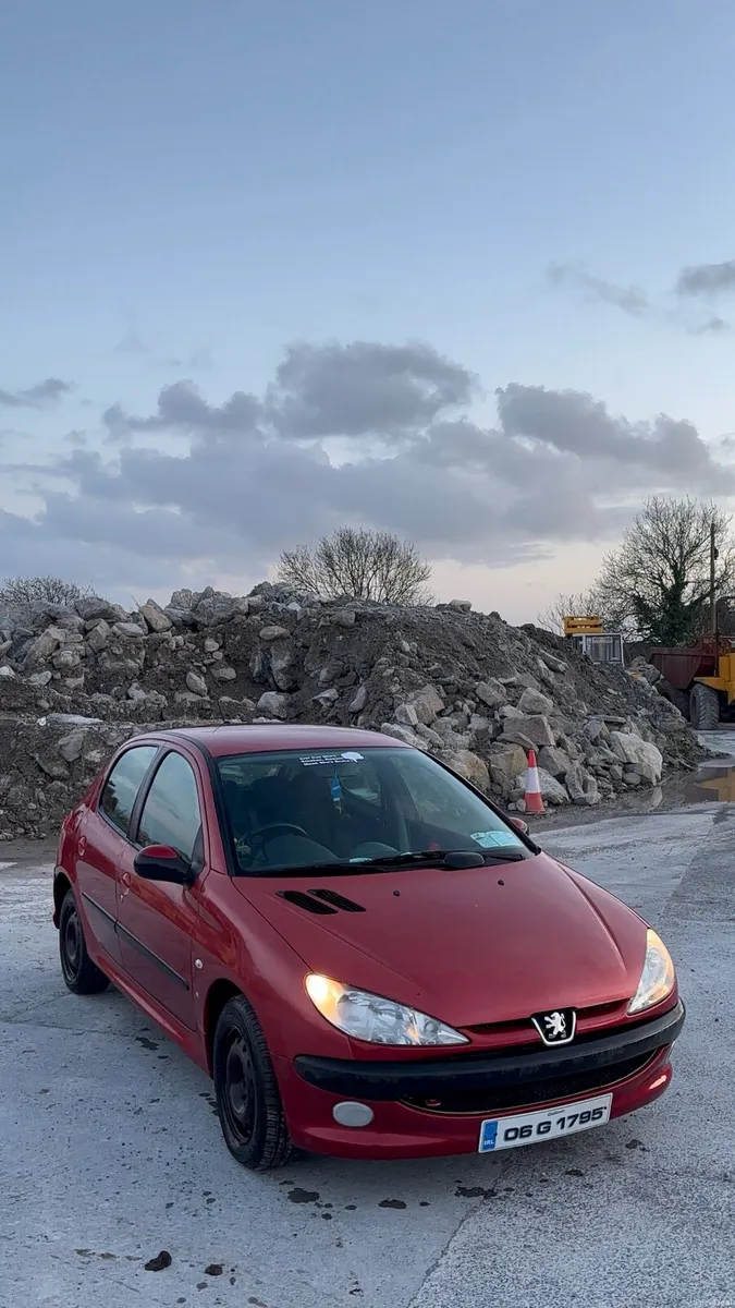 Peugeot 206 - Image 1