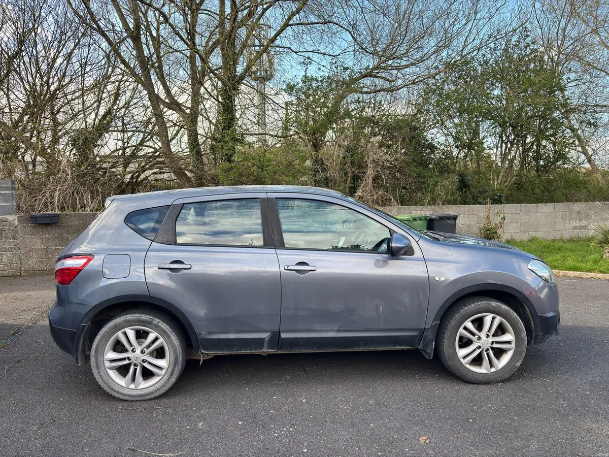 Family Qashqai “ Low Kilometres”  for sale - Image 4