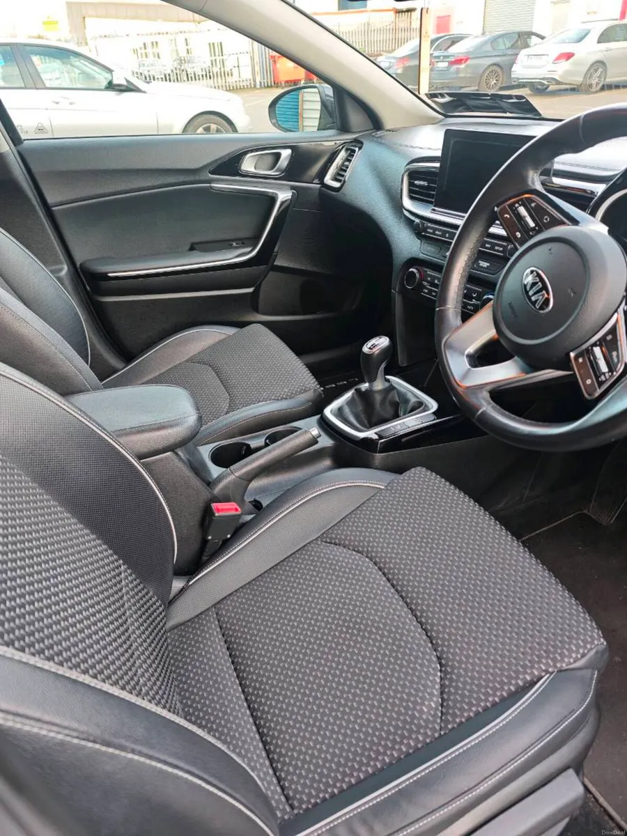 2019 Kia Ceed 3 - Image 2