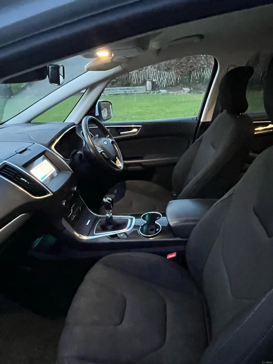 Ford S-max 2.0 TDCI Titanium 150PS 5DR, 2016 - Image 4