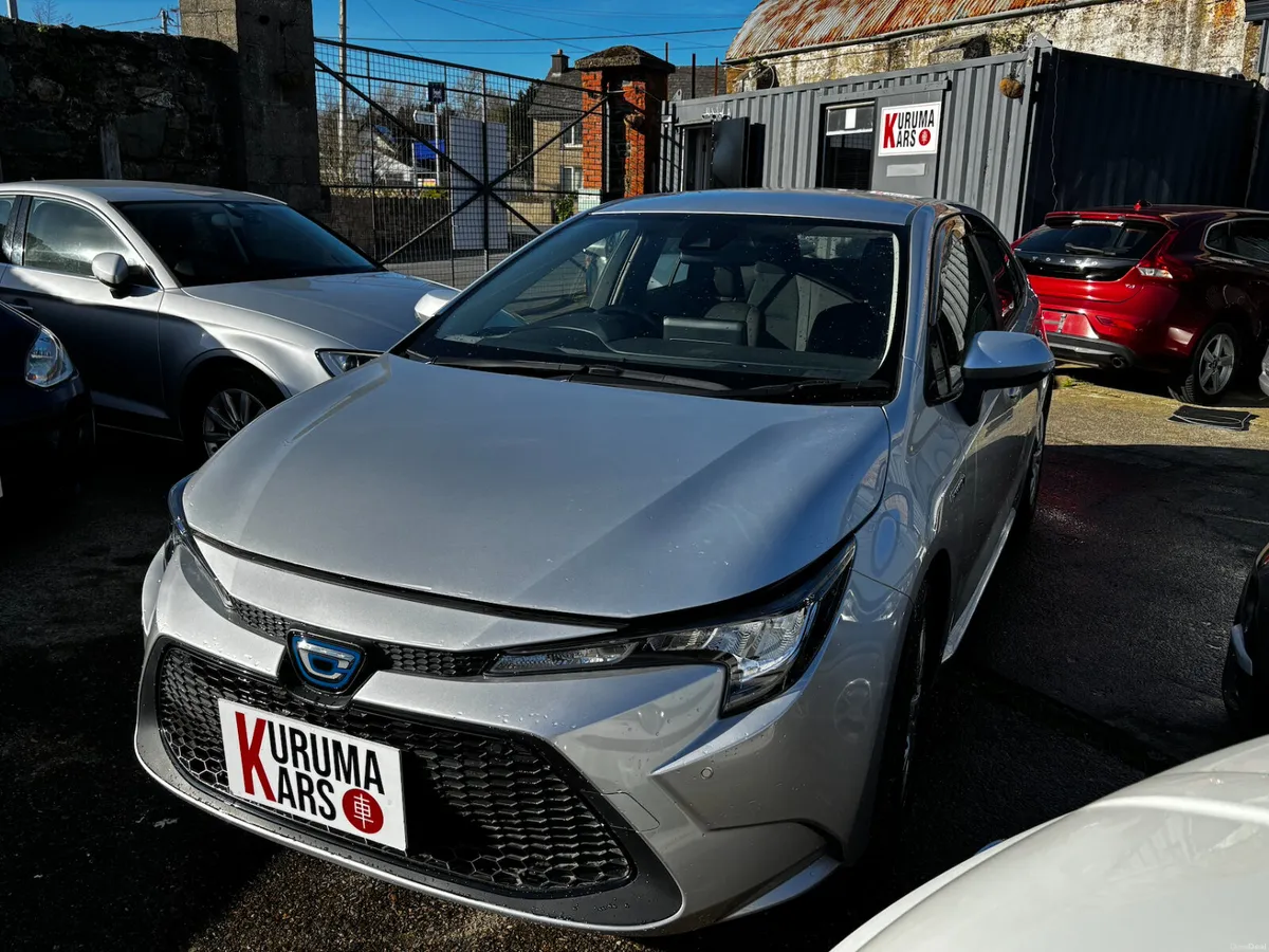 🚗 2020 Toyota Corolla Hybrid – Low KM – Spotless - Image 1