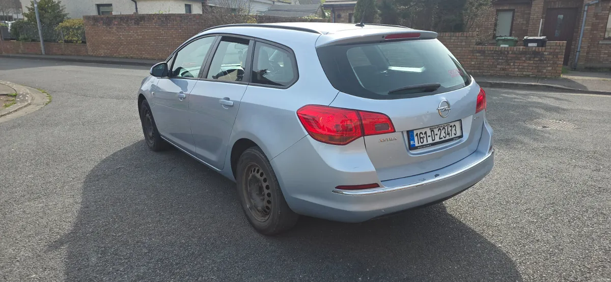 Opel Astra 2016 new nct 2/27 diesel - Image 4