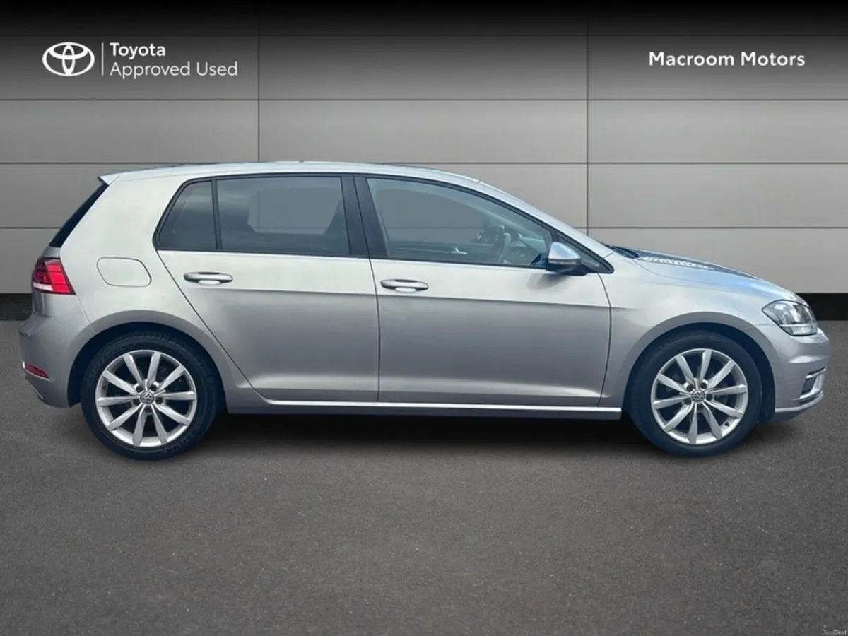 Volkswagen Golf HIGHLINE 1.0 TSI MANUAL 6SPEED FWD - Image 3