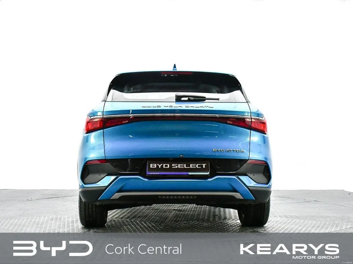 BYD ATTO 3 Design 60kWh Auto - Image 2